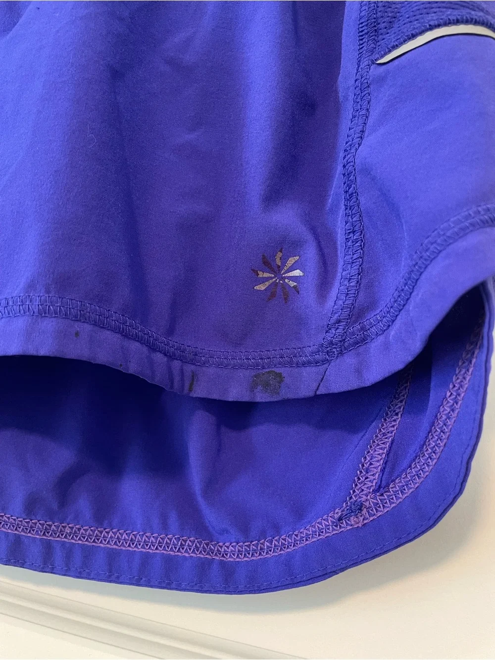 Athleta Women’s Athletic Running Hiking Workout Shorts with Lining and Pockets